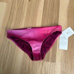 New Athleta Clean Medium Bikini Bottom in the Blur Surf Fuchsia color